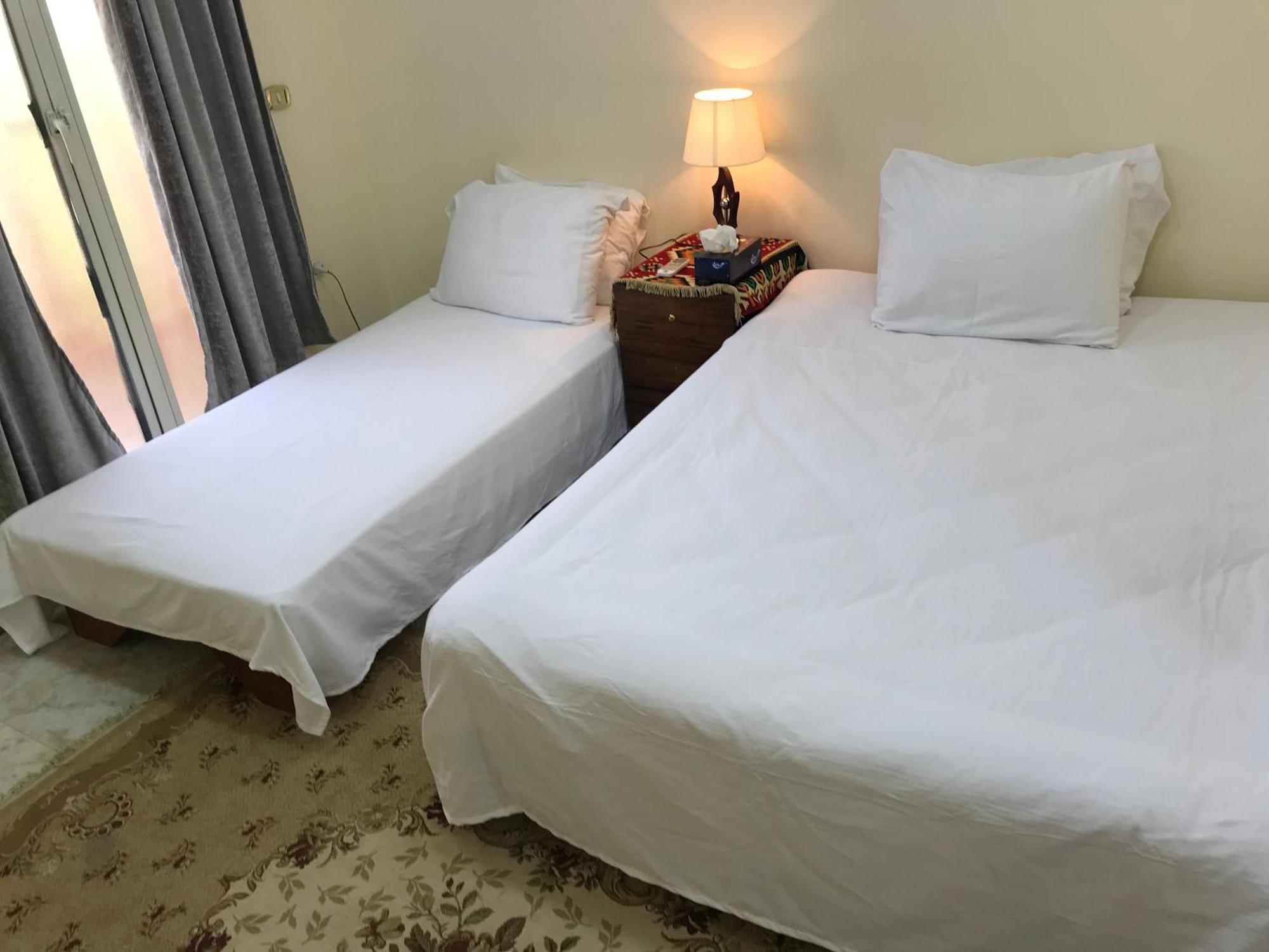 Sakkara Inn Hotel El Hawamdeya Екстериор снимка