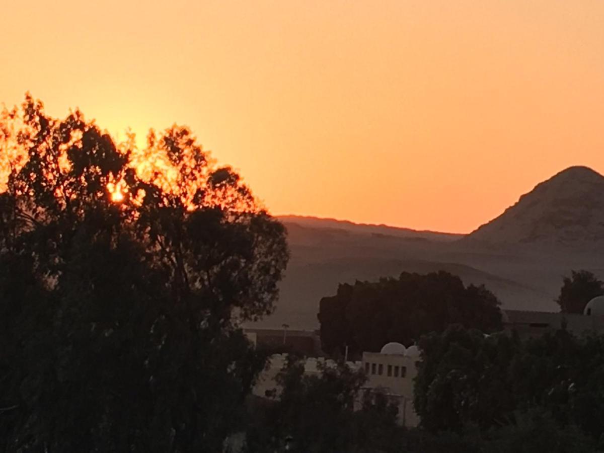 Sakkara Inn Hotel El Hawamdeya Екстериор снимка
